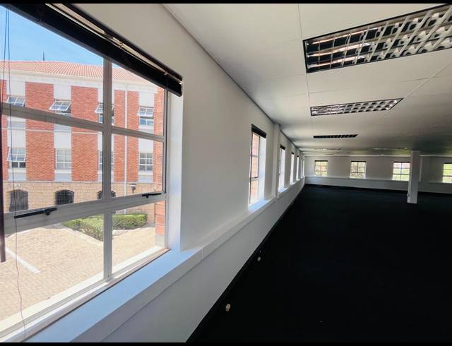 360M² OFFICE TO LET IN FOURWAYS